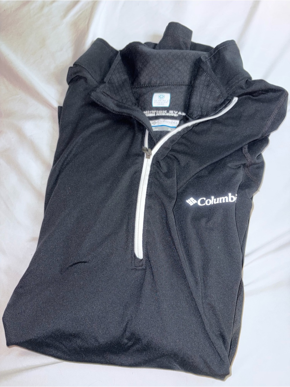 Columbia Omni freeze Black Quarter-Zip with White Accents